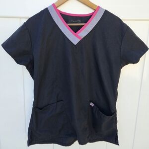 Made 2 Love Black V-Neck Scub Top Size M